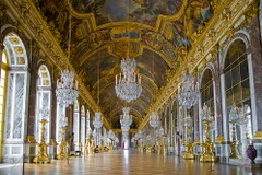 Bên trong cung điện Versailles 