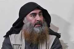 Thủ lĩnh IS Abu Bakr al-Baghdadi tại một địa điểm bí mật. (Nguồn: AFP/TTXVN) 