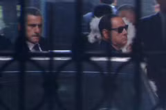 Ông Berlusconi được mời lao động công ích ở trại động vật