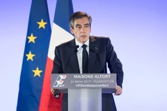 Ông Francois Fillon trong chiến dịch tranh cử ở Paris ngày 24/2. (Nguồn: EPA/TTXVN)