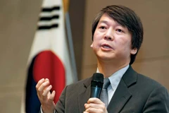 Ứng cử viên Ahn Cheol-soo của đảng Nhân dân. (Nguồn: Yonhap/TTXVN)