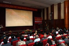 Một buổi chiếu phim tại Liên hoan phim tài liệu châu Âu-Việt Nam năm 2013. (Ảnh: Thanh Tùng/TTXVN)