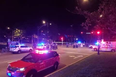 Cảnh sát Mỹ điều tra tại hiện trường một vụ xả súng. (Nguồn: Sun-Times) 