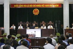 Toàn cảnh phiên xét xử sáng 21/9. (Ảnh: Doãn Tấn/TTXVN)