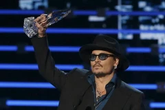 Johnny Depp tại buổi lễ trao giải. (Nguồn: Reuters)