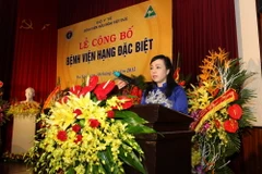 Bộ trưởng Bộ Y tế Nguyễn Thị Kim Tiến phát biểu tại buổi lễ. (Nguồn: Bệnh viện Việt Đức)