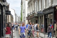 [Video] Người Pháp được trao quyền "sai lầm lần đầu"