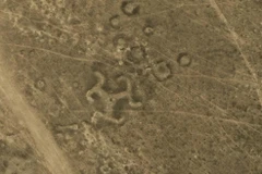 (Nguồn: Google Earth)