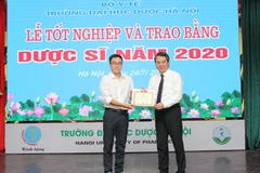 Ngô Minh Khoa trong lễ tốt nghiệp. (Ảnh: NVCC)