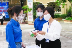 Diễn tập chuẩn bị cho thi tốt nghiệp trung học phổ thông. (Ảnh: TTXVN)