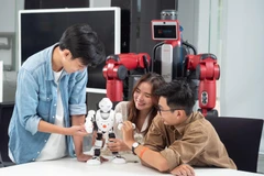 Yêu cầu của cuộc thi là các đội sẽ sáng tạo giải pháp công nghệ nhằm giải quyết vấn đề môi trường, sức khỏe hoặc giáo dục. (Ảnh: BTC)