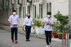 Thí sinh dự thi vào lớp 10 tại Hà Nội. (Ảnh: Minh Sơn/Vietnam+)