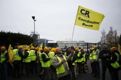 Người lao động đình công tại nhà máy Villers-Ecalles. (Nguồn: AFP)