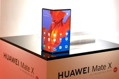 Điện thoại màn hình gập Huawei Mate X. (Nguồn: Android Central)