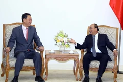 Thủ tướng Nguyễn Xuân Phúc tiếp Đại sứ Hàn Quốc tại Việt Nam Kim Do-hyun. (Ảnh: Thống Nhất/TTXVN)