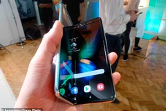 Điện thoại màn hình gập Galaxy Fold. (Nguồn: APP)