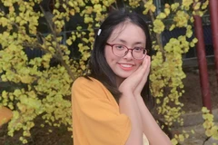 Nguyễn Thị Trà My (lớp 12A1 Trường trung học phổ thông Hồng Thái, Hà Nội) trở thành thí sinh có tổng điểm 3 môn xét tuyển khối D1 cao nhất cả nước năm 2019. (Nguồn: sogd.hanoi.gov.vn)