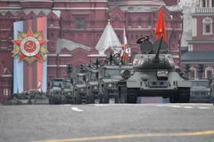 Xe tăng T-34 tại lễ diễu binh kỷ niệm Ngày Chiến thắng trên Quảng trường Đỏ ở thủ đô Moskva, Nga, ngày 9/5/2019. (Nguồn: AFP/TTXVN)