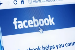 Facebook sẽ chuyển đổi từ một nền tảng mở sang tập trung mã hóa bảo vệ quyền riêng tư. (Nguồn: Sky News)