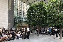 Bộ ba iPhone 11 bắt đầu chính thức lên kệ bán lẻ trên khắp thế giới