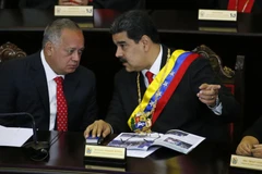 Chủ tịch Quốc hội lập hiến Venezuela Diosdado Cabello và Tổng thống Venezuela Nicolas Maduro. (Nguồn: AP)