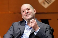 Nhìn lại những sản phẩm Apple ghi dấu ấn đậm nét của Jony Ive