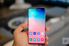 Samsung Galaxy S10 Plus. (Nguồn: Digital Trends)