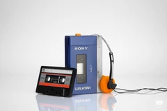 Máy nghe nhạc Walkman TPS-L2. (Nguồn: etsy.com)