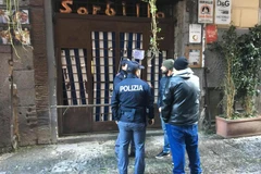 Cảnh sát đến hiện trường vụ nổ. (Nguồn: ansa.it)