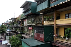 Các ''chuồng cọp'' tại khu tập thể Trung Tự, quận Đống Đa, Hà Nội. (Ảnh: Tuấn Anh/TTXVN)