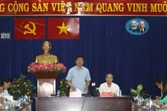 Bí thư Thành ủy Đinh La Thăng phát biểu tại buổi làm việc. (Ảnh: Thanh Vũ/TTXVN)
