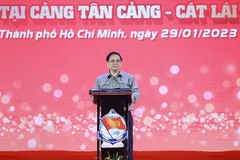 Thủ tướng Phạm Minh Chính phát biểu tại Lễ phát lệnh làm hàng đầu năm của Tổng Công ty Tân Cảng Sài Gòn. (Ảnh: Dương Giang/TTXVN)