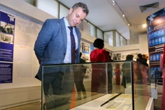 [Photo] Khai mạc triển lãm "Hiệp định Paris-Cánh cửa hòa bình" 