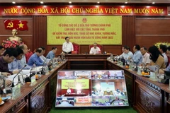 Phó Thủ tướng Chính phù Trần Hồng Hà chủ trì buổi làm việc tại điểm cầu tỉnh Phú Yên. (Ảnh: Xuân Triệu/TTXVN)