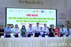 Các tỉnh vùng Tây Bắc và Đồng bằng sông Cửu Long ký kết hợp tác. (Nguồn: Đài Phát thanh và Truyền hình Lào Cai)