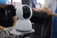 Cận cảnh robot BK-AntiCovid do trường Đại học Bách khoa-Đại học Đà Nẵng chế tạo. (Ảnh: Văn Dũng/TTXVN)