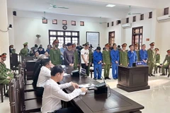 Quang cảnh phiên tòa xét xử sơ thẩm. (Ảnh: Nguyên Linh/TTXVN)