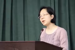 Bà Đàm Thị Vân Thoa, Trưởng ban Chính sách-Luật pháp của Trung ương Hội Liên hiệp Phụ nữ Việt Nam phát biểu. (Ảnh: Thanh Vũ/TTXVN)