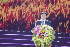 Chủ tịch UBND tỉnh Điện Biên Lê Thành Đô phát biểu khai mạc Lễ hội. (Ảnh: Xuân Tư/TTXVN)