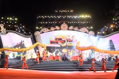 Biểu diễn nghệ thuật tại lễ khai mạc Hội Xuân núi Bà Đen năm Quý Mão 2023. (Ảnh: Thanh Tân/TTXVN)