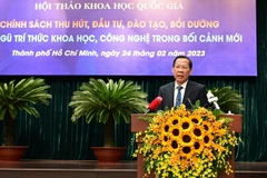Chủ tịch UBND Thành phố Hồ Chí Minh Phan Văn Mãi phát biểu tại Hội thảo. (Ảnh: Thu Hoài/TTXVN)