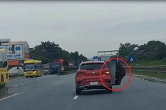 Xe ôtô con mang biển kiểm soát 36A-905.XX lưu thông trên Quốc lộ 1A. (Nguồn: tạp chí Giao thông)