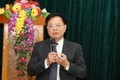 Ông Tống Anh Đệ, Phó Chủ tịch Hiệp hội Du lịch Ninh Bình phát biểu tại Hội thảo. (Ảnh: Đức Phương/TTXVN)