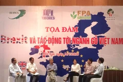 Sản xuất gỗ phục vụ xuất khẩu. (Ảnh: Thanh Vũ/TTXVN)