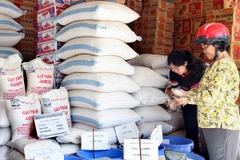 Thực hiện bình ổn giá và kê khai giá một số mặt hàng nông nghiệp 