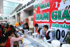 Siêu thị điện máy “tung” khuyến mãi giảm giá đến 50% dịp Noel