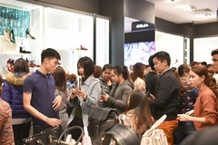 Hàng nghìn ưu đãi lên đến 50% đến từ gần 2.500 gian hàng tại Vincom. (Ảnh: CTV)