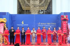 Nghi thức cắt băng khánh thành khách sạn căn hộ Vinpearl Condotel Phủ Lý sáng ngày 20/11/2018