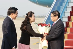 Thủ tướng Phạm Minh Chính về đến Hà Nội kết thúc chuyến tham dự Hội nghị cấp cao kỷ niệm 45 năm ASEAN-EU, thăm chính thức Luxembourg, Hà Lan và Bỉ. (Ảnh: Dương Giang/TTXVN)