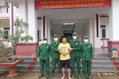 Đối tượng Lê Hoàng Thanh bị bắt giữ. (Ảnh: TTXVN phát)